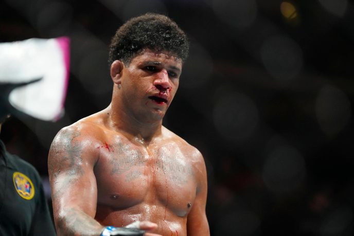 UFC Fight Night: Gilbert Burns vs Michael Morales analysis, betting tips and predictions
