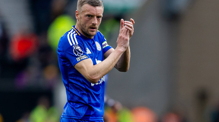 Jamie Vardy next club odds: Scottish giants battle to sign veteran striker