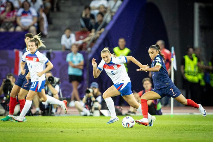 England's odds drift after France defeat - latest Women's Euro odds 