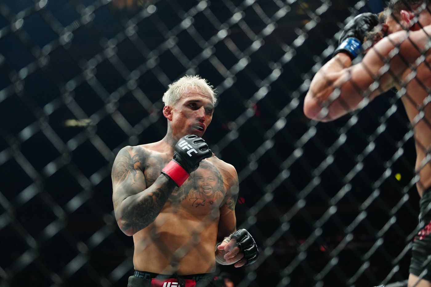 UFC 317: Topuria vs Oliveira – Who will be new lightweight king?