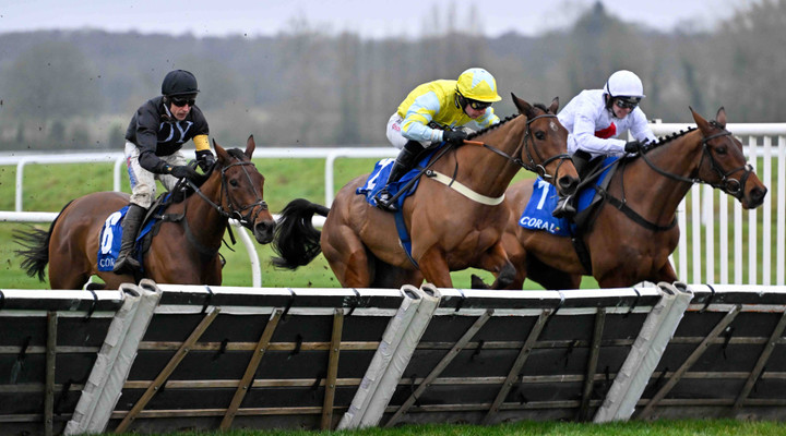 William Hill to sponsor Super Saturday meeting at Newbury Racecourse next month