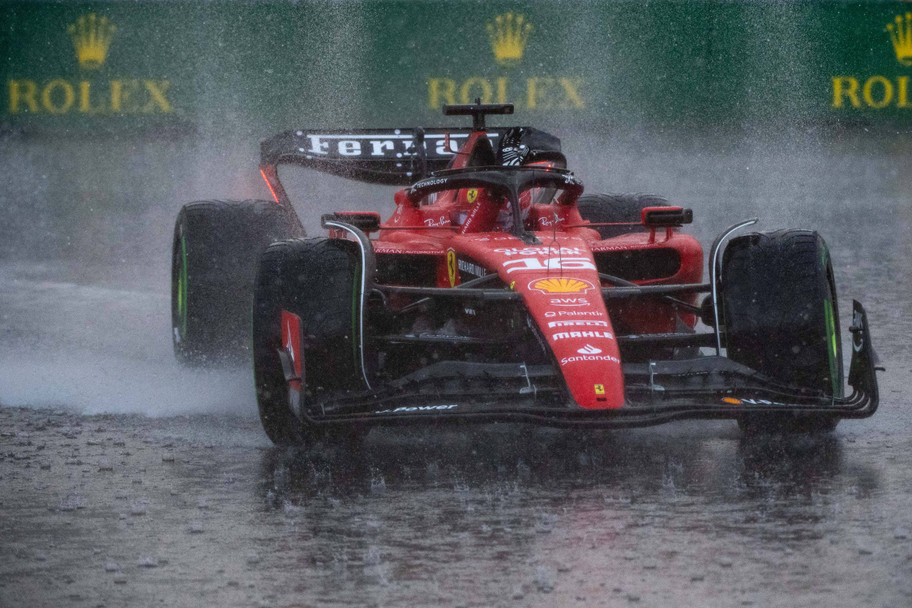 IMAGO: Rain doesn't stop play in F1