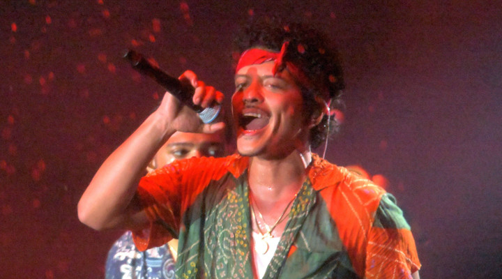 Bruno Mars jokes about alleged MGM gambling debt after setting Spotify record