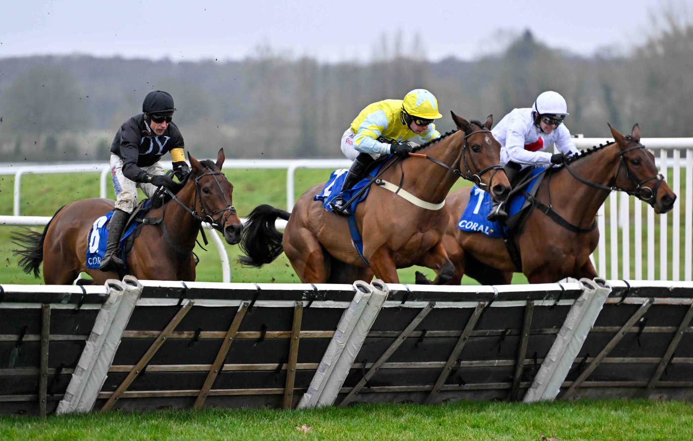 William Hill to sponsor Super Saturday meeting at Newbury Racecourse next month