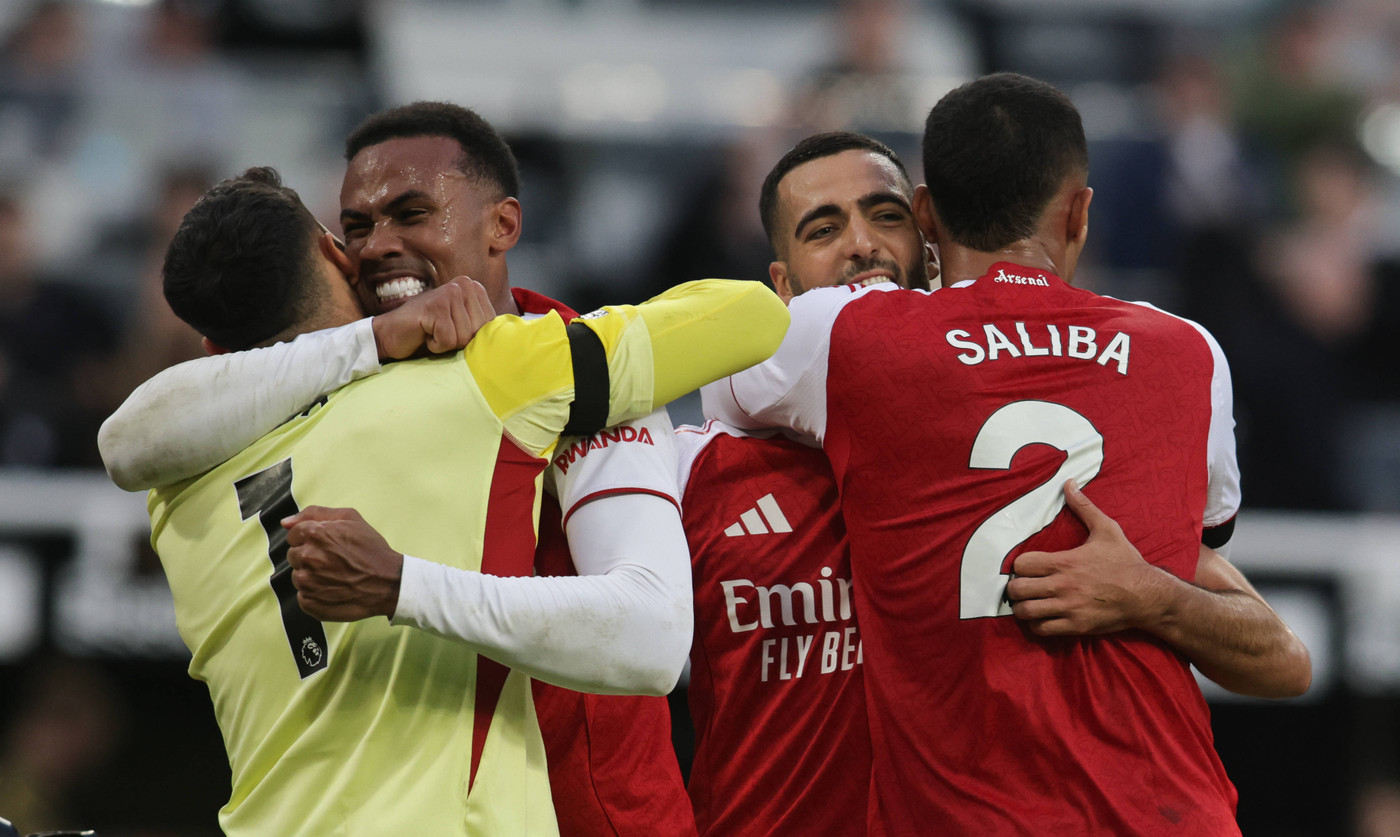 Arsenal favourites for Premier League crown – Burnley favourites to be relegated