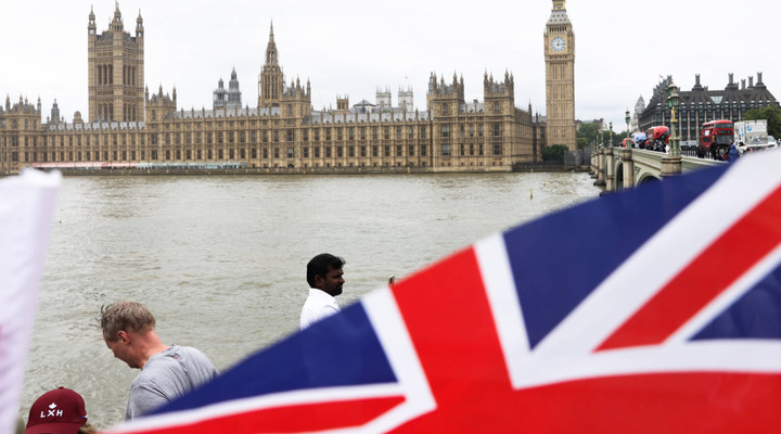 Gambling sponsorship in English football faces further scrutiny