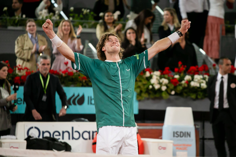 IMAGO Andrey Rublev celebrates winning the 2024 Madrid Open&nbsp;