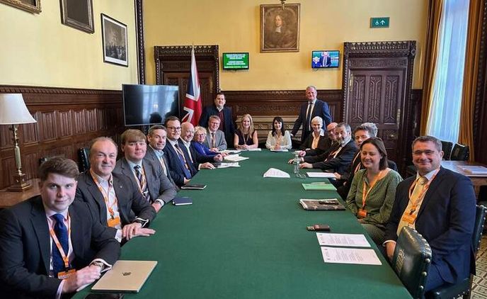 Shadow cabinet hosts roundtable with UK gambling operators
