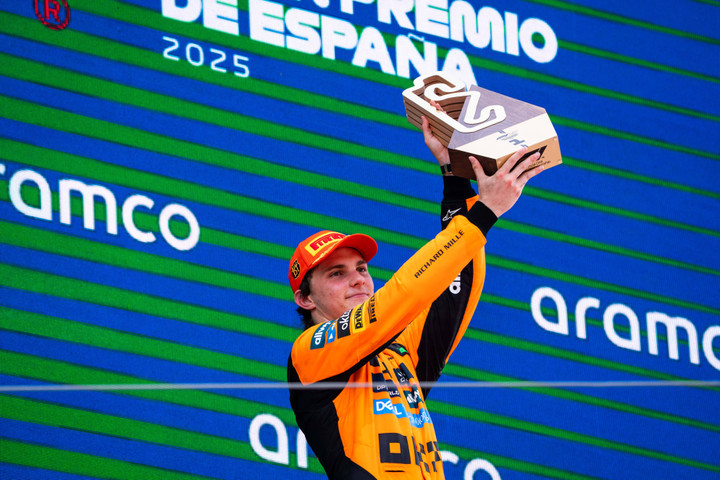 Oscar Piastri F1 favourite after Spanish win and Max Verstappen penalty