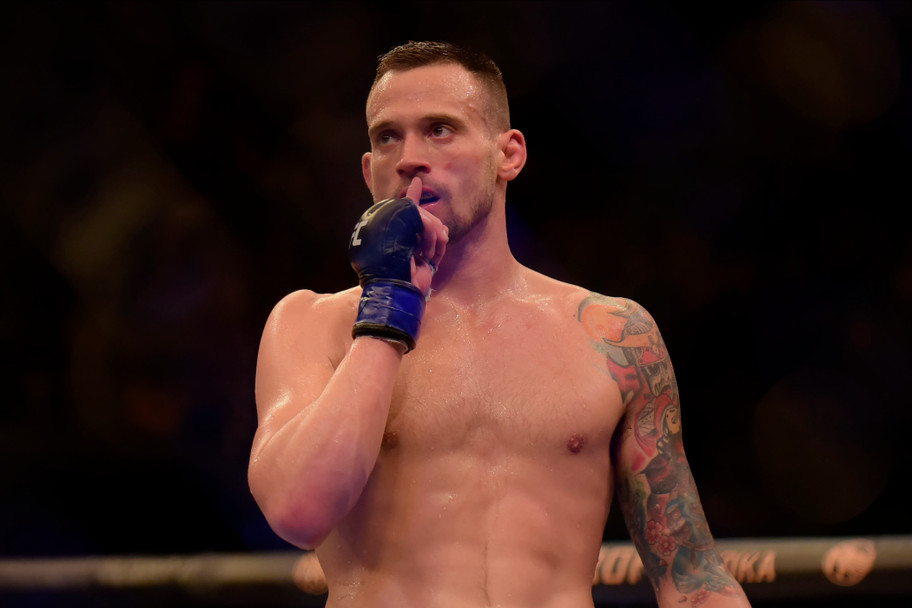 UFC's Jeff Molina and Darrick Minner investigated for illegal bets