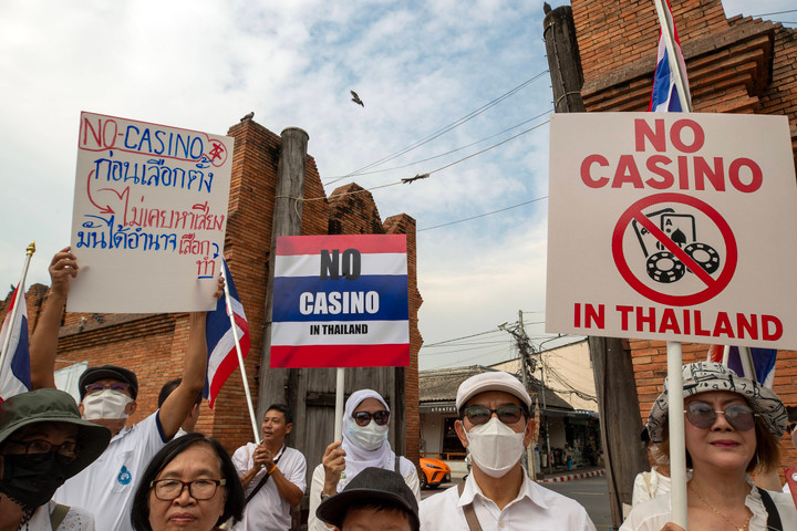 Thailand survey: 46% believe entertainment complex bill fails without casinos