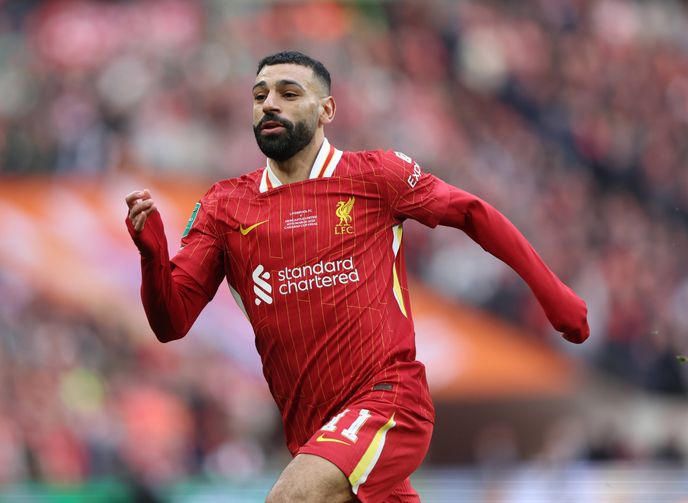 Liverpool vs Everton Premier League betting tips & team news