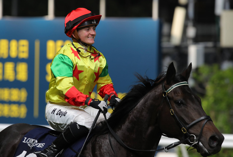 Hollie Doyle rides 1,000 horses to victory in British races