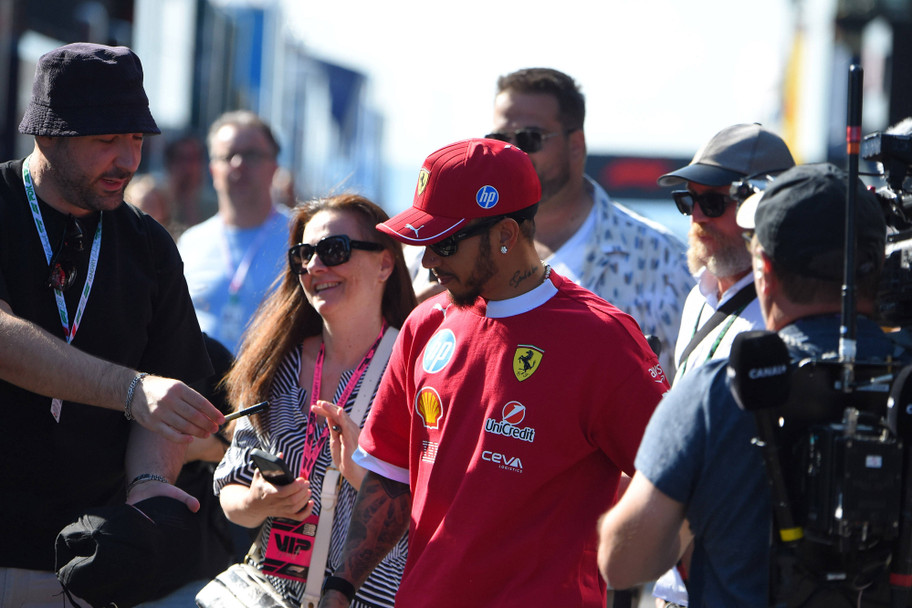 IMAGO&nbsp;Lewis Hamilton signs autographs for fans at the Hungary Grand Prix