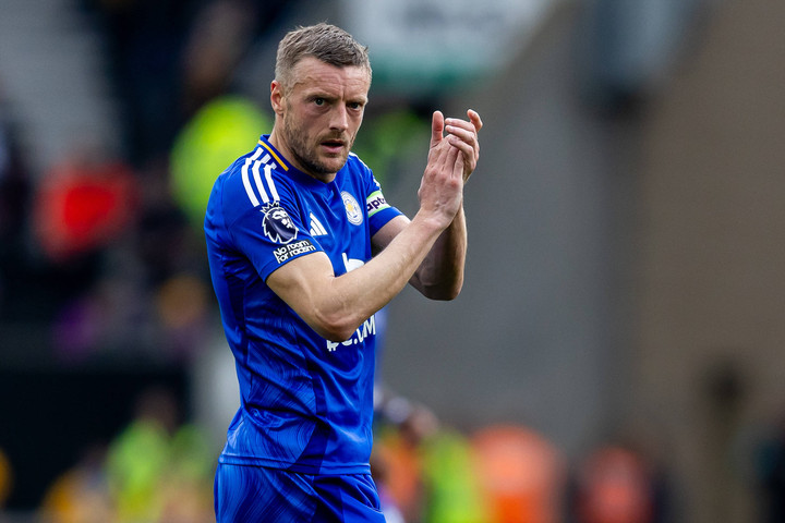 Jamie Vardy next club odds: Scottish giants battle to sign veteran striker