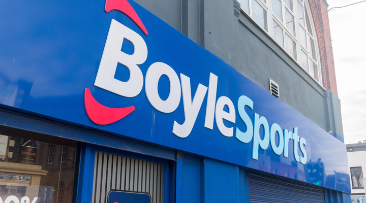 West Ham sign last ditch BoyleSports shirt sponsorship deal