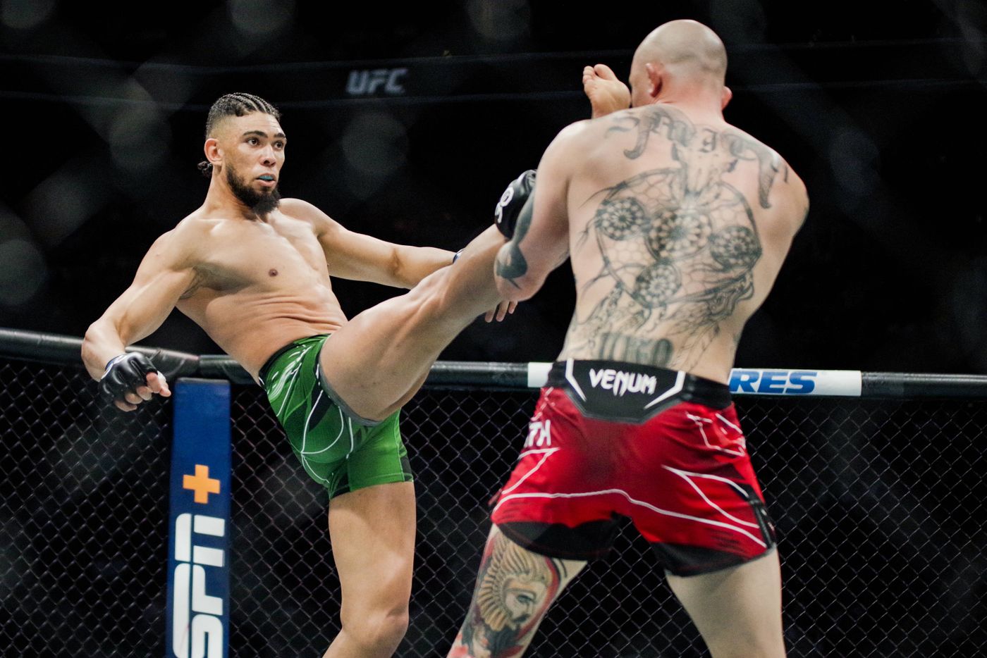 UFC Shanghai: Walker vs Zhang – Knockout artists lock horns