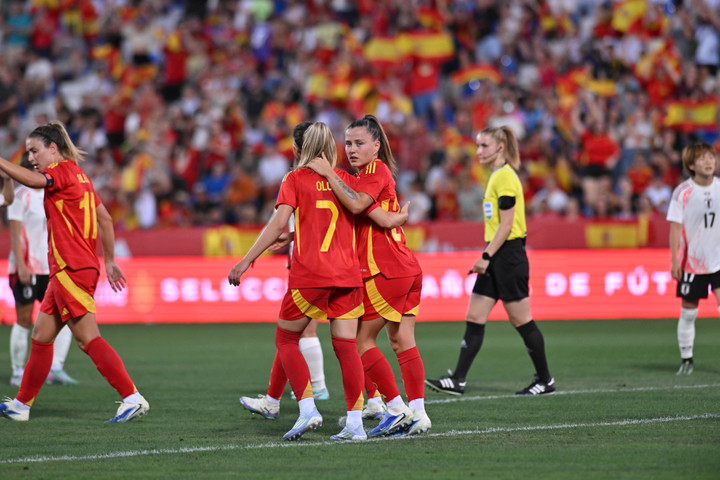 Italy and Spain favourites for today's Women's Euro matches