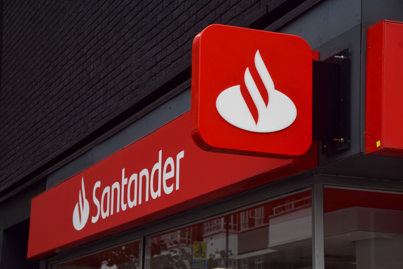 Santander criticised for anti-gambling emails sent out to customers 