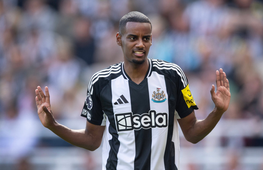 Alexander Isak next club odds: Liverpool and Arsenal lead race for striker