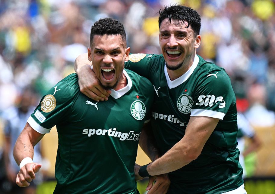 IMAGO&nbsp;Palmeiras Paulinho (L) celebrates scoring with Joaquin Piquerez during the round of 16&nbsp;
